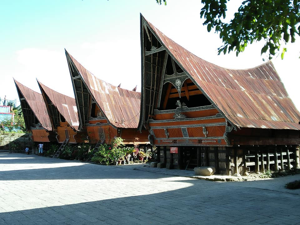 Medan lake toba tour 3days 2night